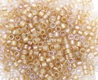 Miyuki Delicas 11/07.2g Beige lined Opal